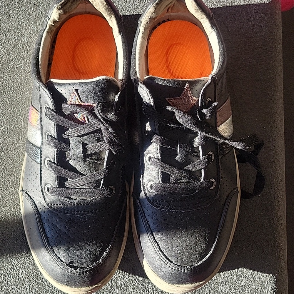 Women's Black Sneakers